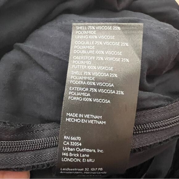 NWOT Free People 90’s Forever Overalls in Black SZ XL - Picture 8 of 10